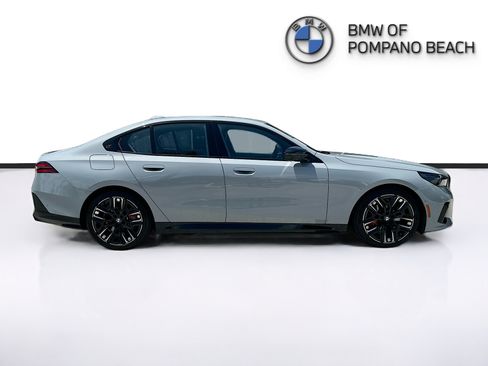 Used 2025 BMW i5 M60 w/ Premium Package AWD/4WD image 8