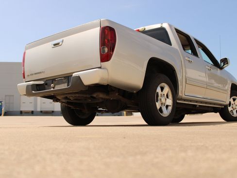 Used 2012 Chevrolet Colorado LT RWD image 16