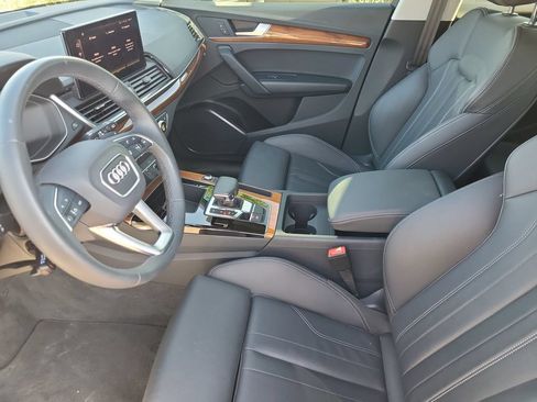 Used 2024 Audi Q5 e Premium w/ Convenience Package AWD/4WD image 7