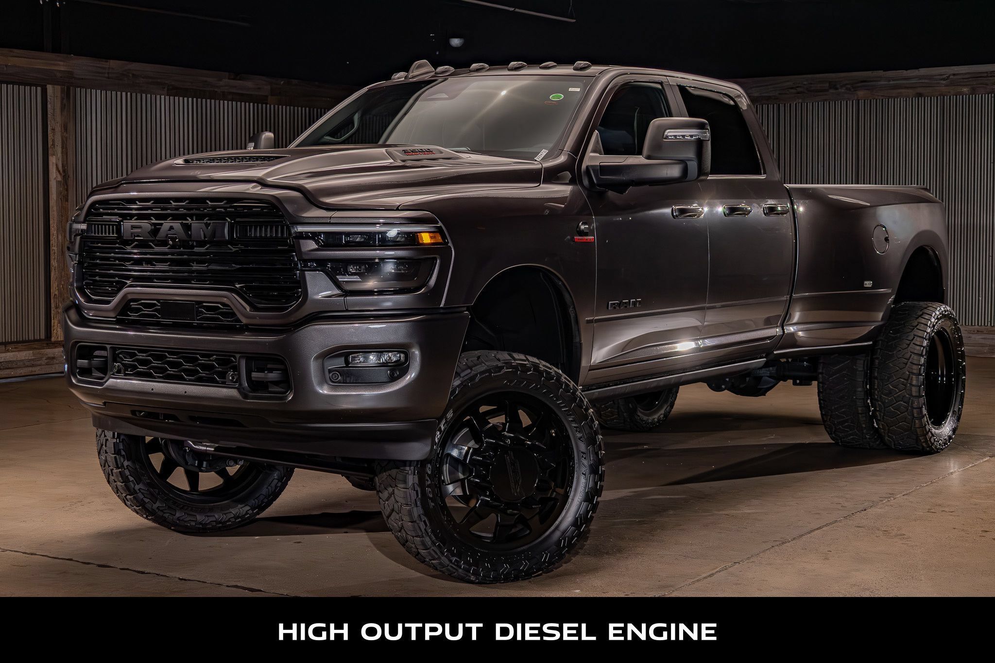 Used 2025 RAM 3500 Laramie AWD/4WD image 5
