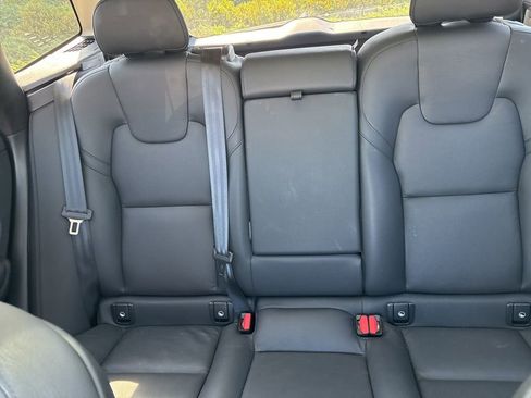 Certified 2025 Volvo XC60 B5 Plus AWD/4WD image 23