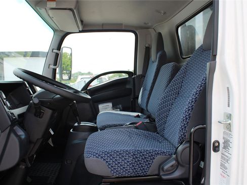 New 2024 Chevrolet Low Cab Forward RWD image 9