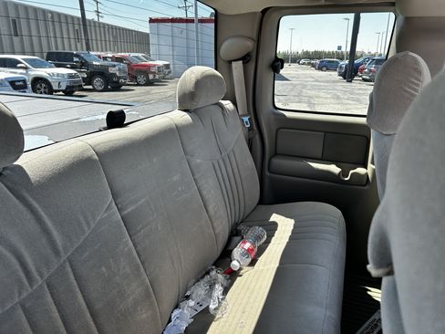 Used 2004 GMC Sierra 3500 SLE w/ Heavy-Duty Power Package AWD/4WD image 11
