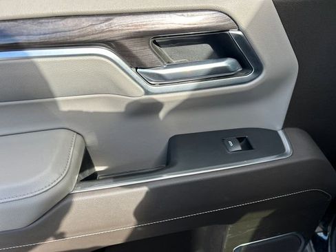 Used 2022 Chevrolet Silverado 1500 LTZ w/ LTZ Premium Package image 43