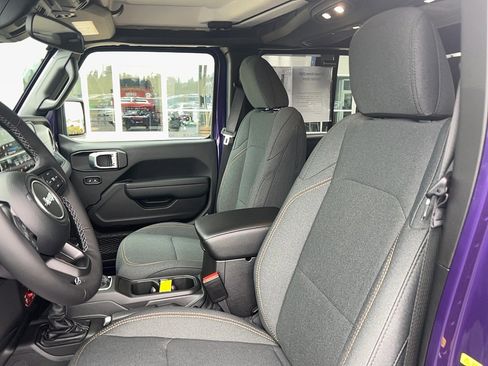 New 2026 Jeep Gladiator Sport image 25