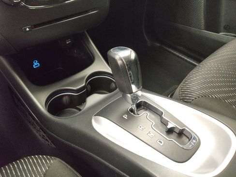 Used 2020 Dodge Journey SE w/ SE Popular Equipment Group image 26