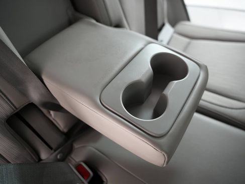 Used 2018 Toyota Highlander Plus image 44