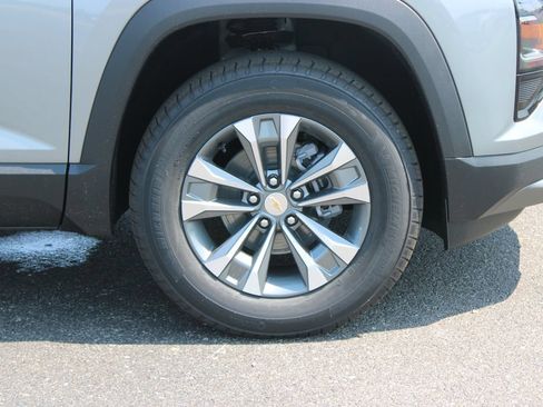 New 2027 Chevrolet Equinox LT w/ Convenience Package II AWD/4WD image 12