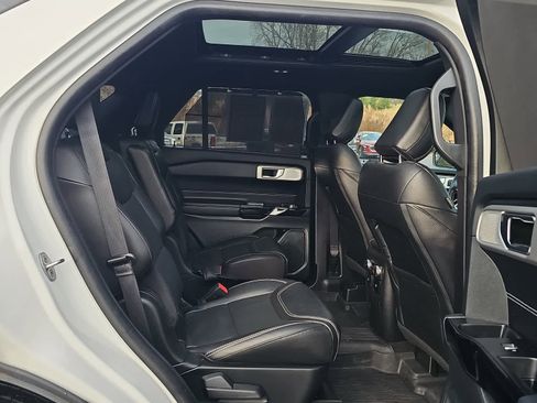 Used 2022 Ford Explorer ST w/ Equipment Group 401A image 27