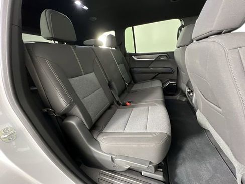 Certified 2025 GMC Acadia Elevation image 27