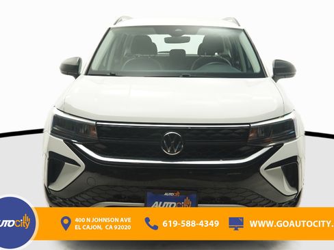 Used 2024 Volkswagen Taos S FWD image 4