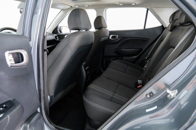 Used 2024 Hyundai Venue SEL FWD image 34