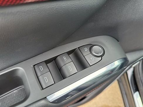 Used 2025 Chevrolet Traverse Z71 w/ Enhanced Driving Package image 10