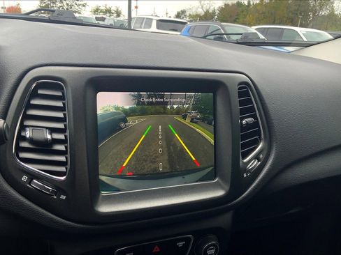 Used 2018 Jeep Compass Trailhawk w/ Navigation Group image 27