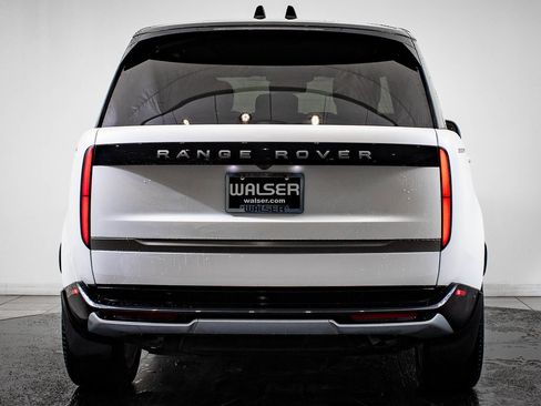Used 2022 Land Rover Range Rover SE image 7