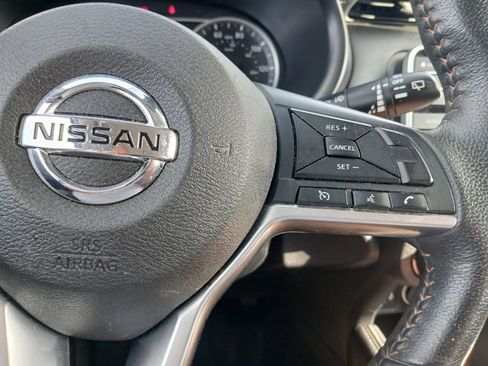 Used 2020 Nissan Kicks SR w/ SR Premium Package FWD image 30