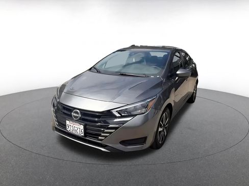 Used 2025 Nissan Versa SV FWD image 4