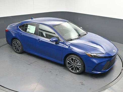 New 2026 Toyota Camry XLE image 28