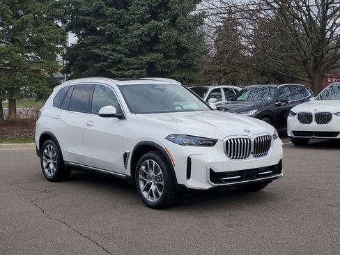 New 2026 BMW X5 xDrive40i w/ Premium Package AWD/4WD image 4