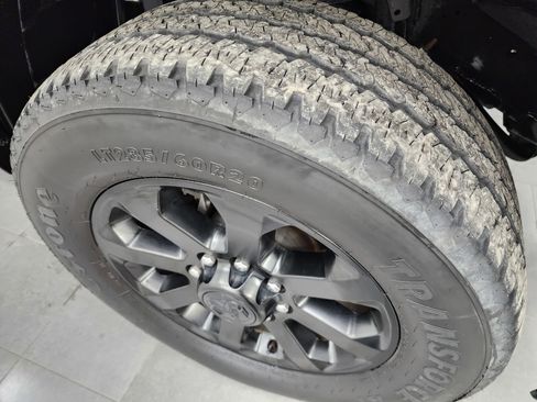 Used 2024 RAM 2500 Big Horn w/ Night Edition image 3