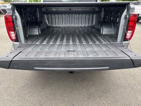 Used 2024 GMC Sierra 1500 Elevation w/ LPO, Elevation Black Package AWD/4WD image 15