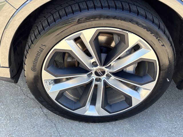 Used 2024 Audi Q7 3.0T Prestige AWD/4WD image 18