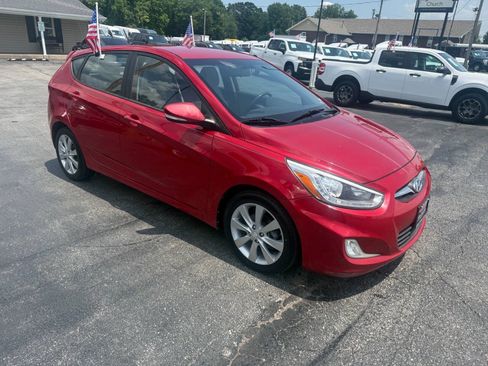 Used 2014 Hyundai Accent SE FWD image 4