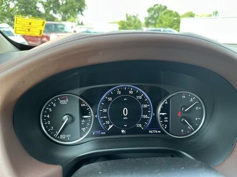 Used 2021 Buick Enclave Avenir w/ Avenir Technology Package AWD/4WD image 12