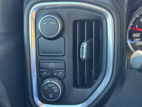 Certified 2021 Chevrolet Silverado 1500 LT RWD image 21