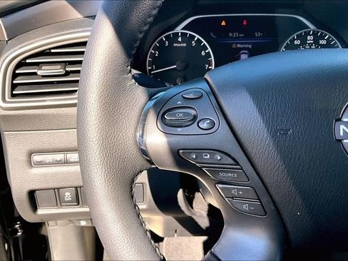 Certified 2023 Nissan Murano SV w/ Cargo Package FWD image 10