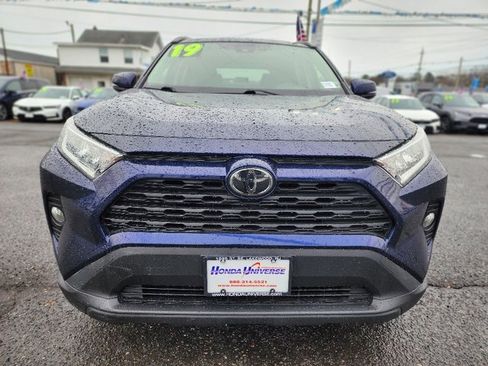 Used 2019 Toyota RAV4 XLE image 8