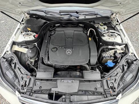 Used 2014 Mercedes-Benz E 350 4MATIC Sedan image 25