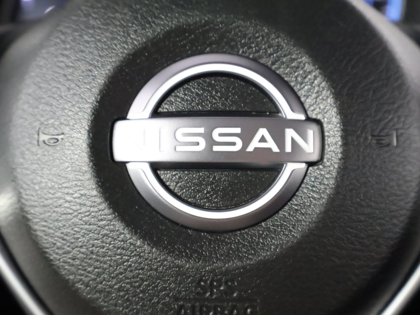 Used 2025 Nissan Leaf S FWD image 32