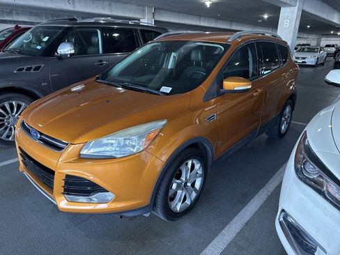 Used 2016 Ford Escape Titanium AWD/4WD image 1
