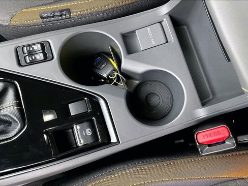 Certified 2025 Subaru Crosstrek 2.5i Sport w/ Crosstrek Mirror Package image 17