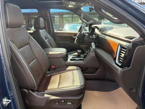 Certified 2023 GMC Sierra 1500 Denali w/ Technology Package AWD/4WD image 19