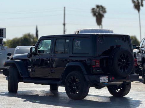 Used 2023 Jeep Wrangler Unlimited Sahara w/ Cold Weather Group AWD/4WD image 2