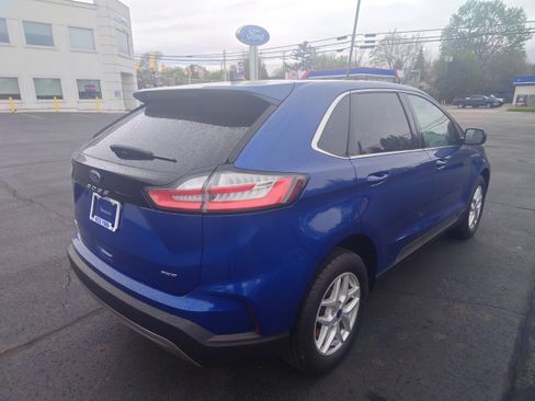 Used 2022 Ford Edge SEL w/ Convenience Package AWD/4WD image 6