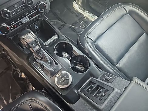 Used 2025 Ford Bronco Outer Banks AWD/4WD image 18