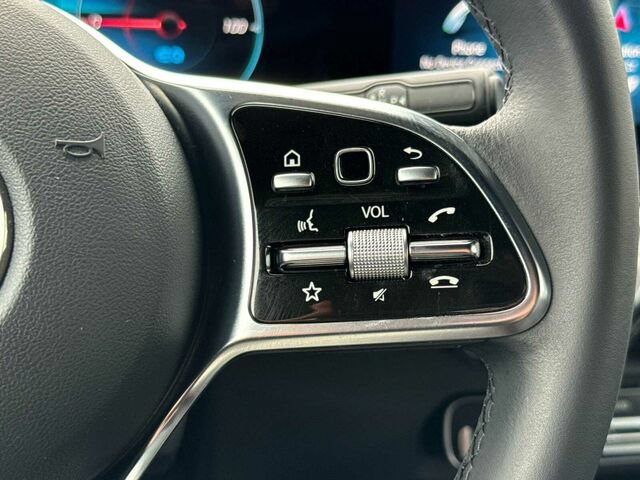 Certified 2023 Mercedes-Benz EQB 300 4MATIC w/ Exclusive Package image 28