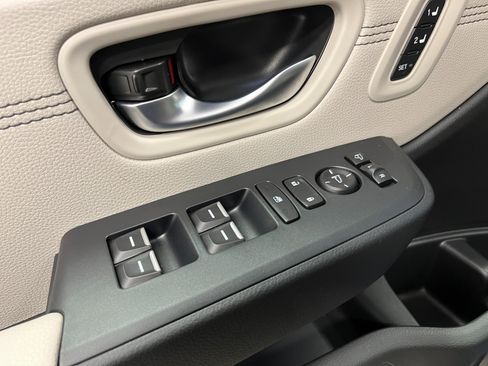 New 2026 Honda Pilot Touring image 13