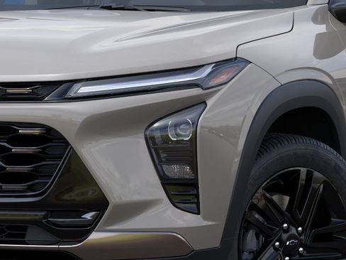 New 2026 Chevrolet Trax ACTIV FWD image 34