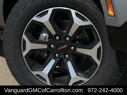 New 2026 GMC Yukon XL AT4 w/ AT4 Premium Package AWD/4WD image 9