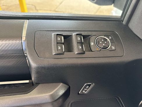 Used 2019 Ford F150 XLT w/ Equipment Group 302A Luxury AWD/4WD image 21