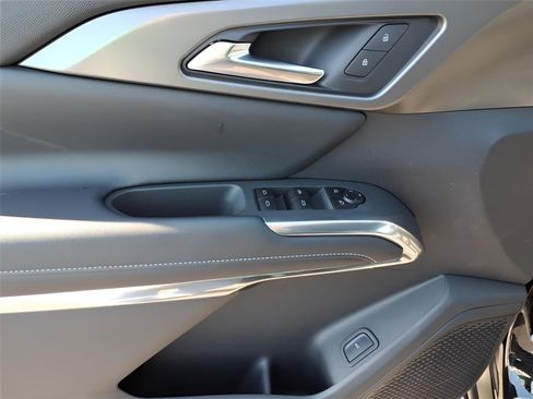 New 2026 Chevrolet Traverse LT w/ Driver Confidence Package image 15