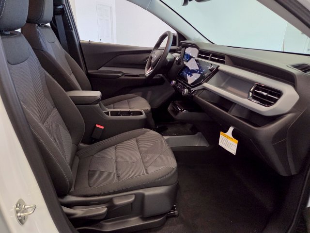 New 2027 Chevrolet Bolt LT w/ Comfort Package FWD image 17