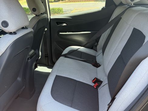 Used 2019 Chevrolet Bolt LT FWD image 11