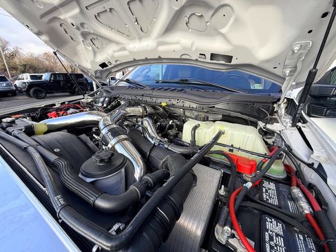 Used 2022 Ford F250 Lariat w/ Lariat Value Package image 42