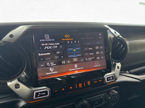 Used 2019 Jeep Wrangler Unlimited Sport S AWD/4WD image 19