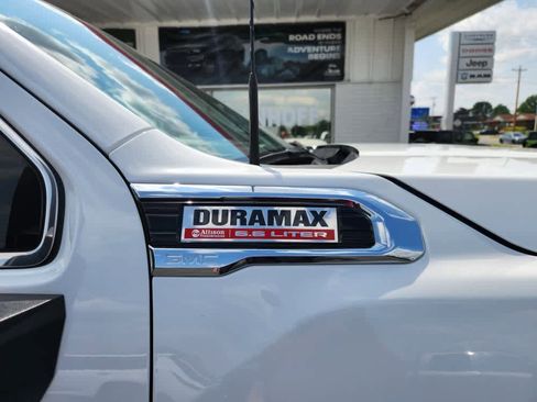 Used 2023 GMC Sierra 2500 SLE image 10